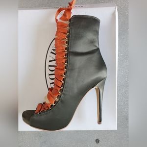 Steve Madden hard satin high heel boots